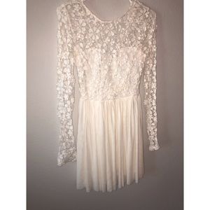 Xenia Boutique Lace Sweetheart mini dress